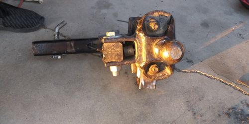 Used heavy duty ball hitch