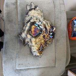 Silver iridescent plate decor