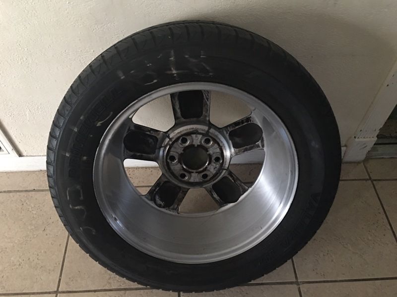 20” Rims and tires just had the Rims refinish the tires or 3month old but will Negotiate price