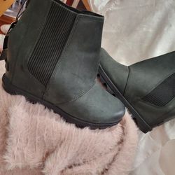 SOREL Boots *NEW