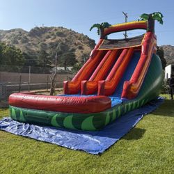 18’ waterslide jumper 
