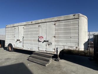 28' trailer container storage