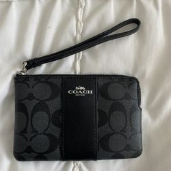 Coach Wristlet Pouch 