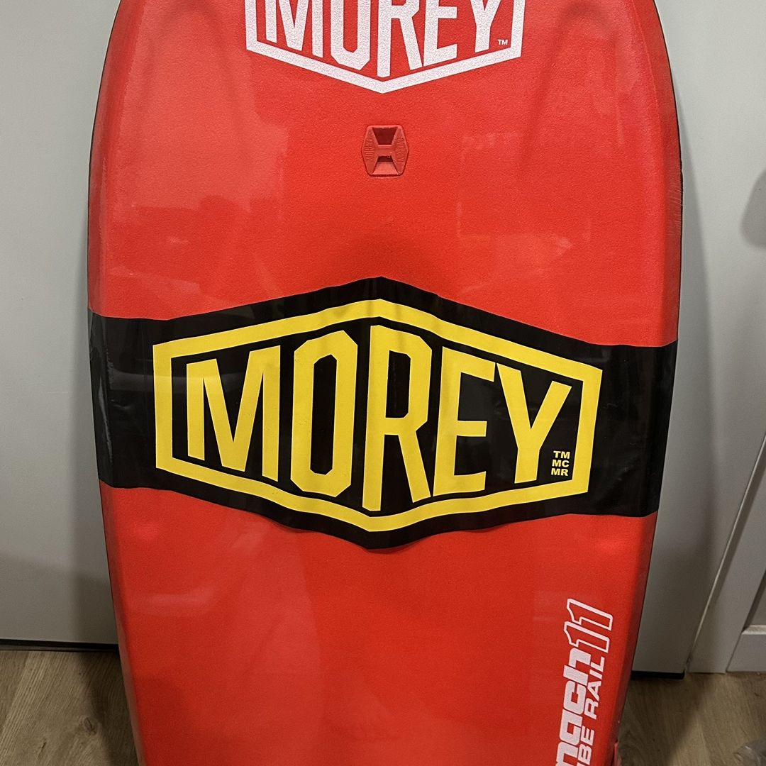 NEW 42” Morey Mach 11 Tube Rail Boogie Board
