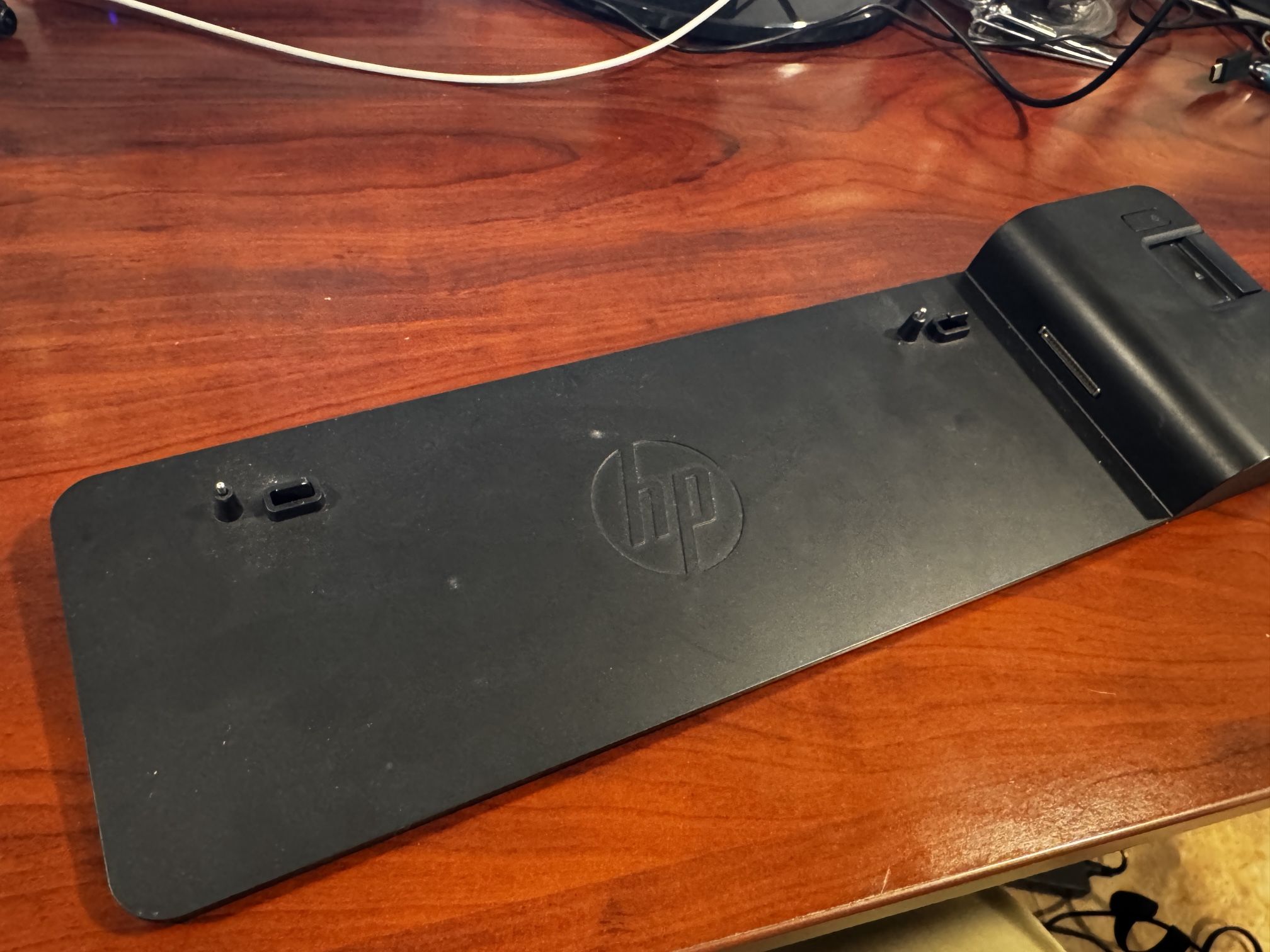 HP 2013 Ultraslim docking station For laptop 