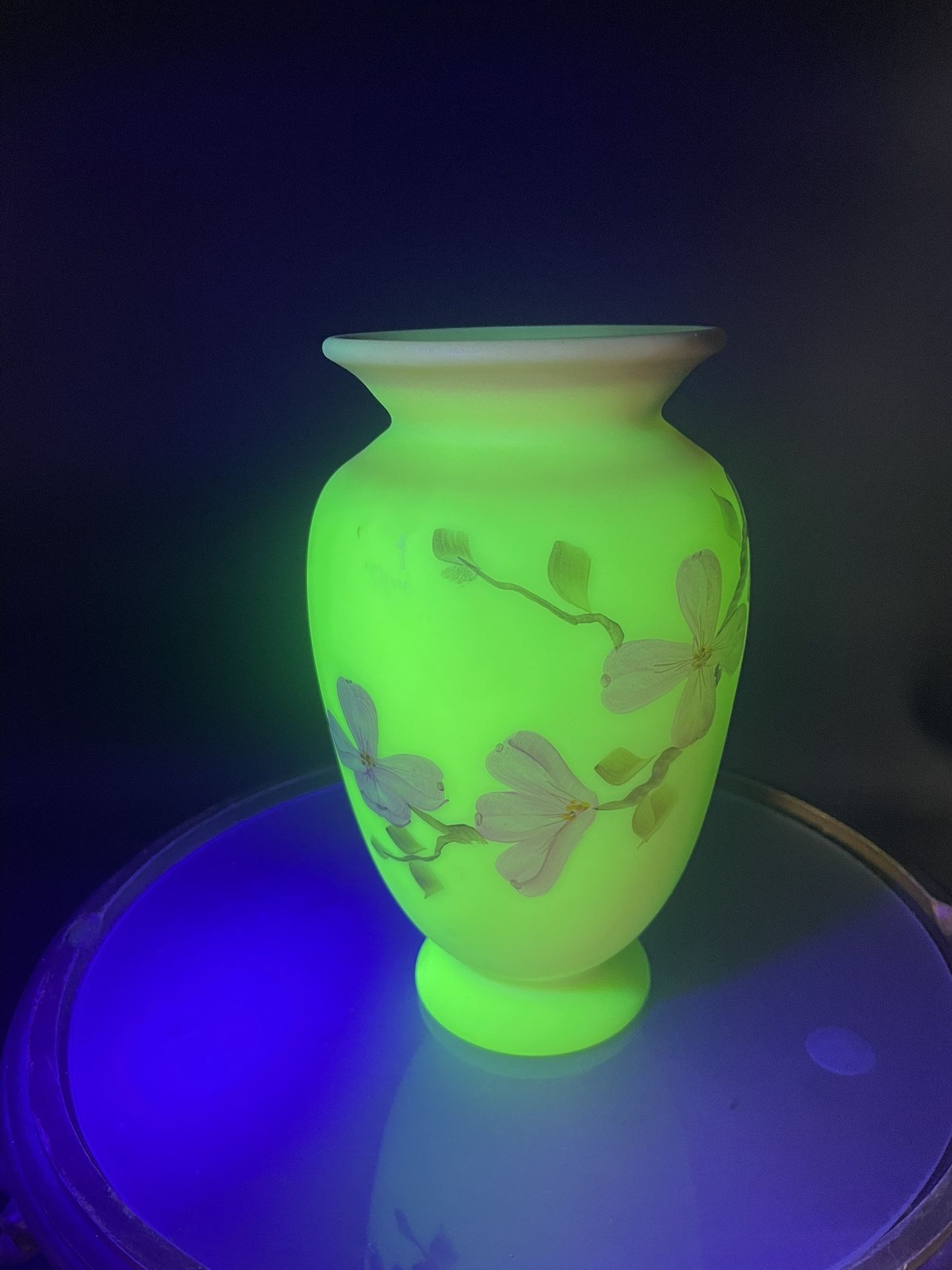 Vintage Fenton Glass Satin Uranium Burmese Dogwood Hand Painted Vase 7” VG