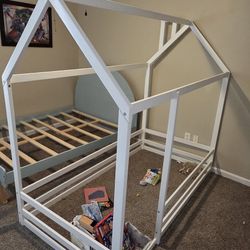 Twin Size Bedframe 
