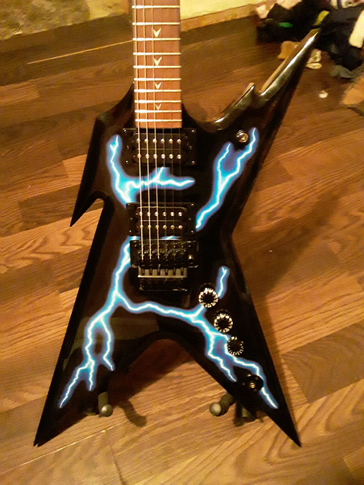 Dean Dime Razorback lightning bolt electric guitar