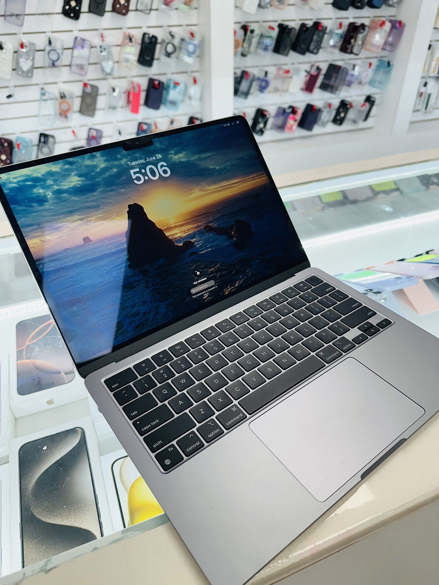 MacBook Air M2 8gbram 512gb 13inch