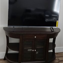 Martins TV Console