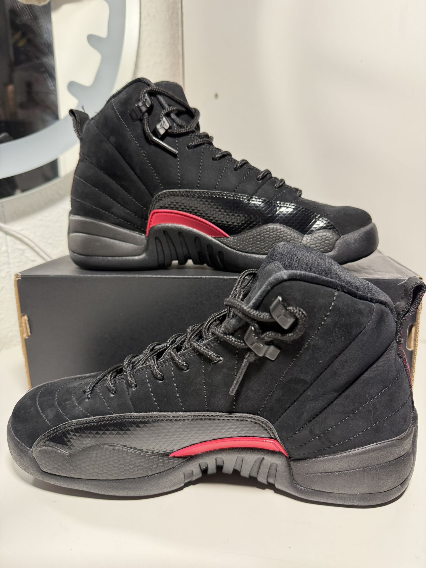 Jordan Retro 12 Used Black and Gray High-Top Sneakers Air Jordan 12 Retro  main image 4