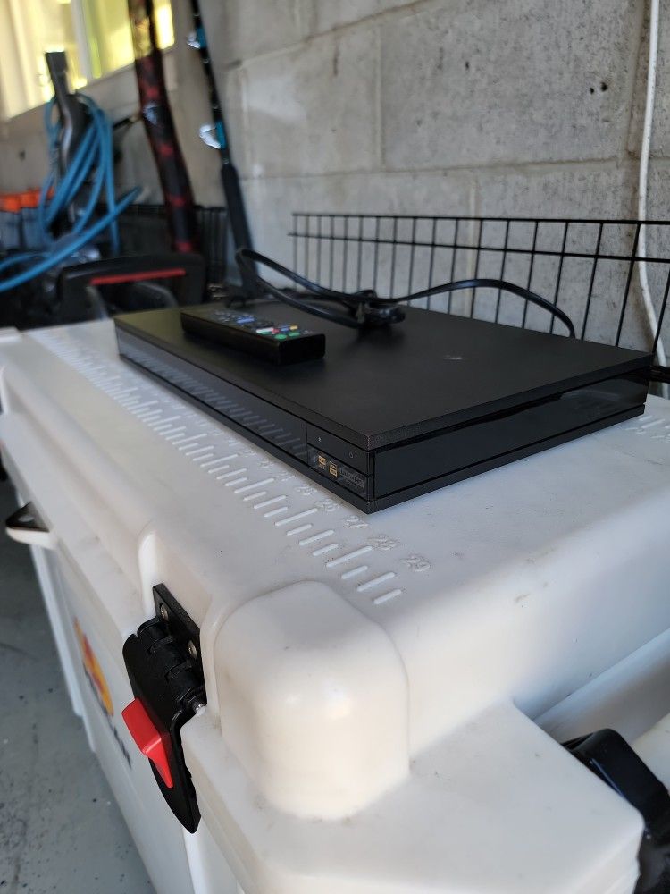 Sony UBP-x800 Ultra HD Blu-Ray Player