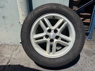 One 18-inch Land Rover Discovery Aluminum Wheel 5x120mm with Good Tire