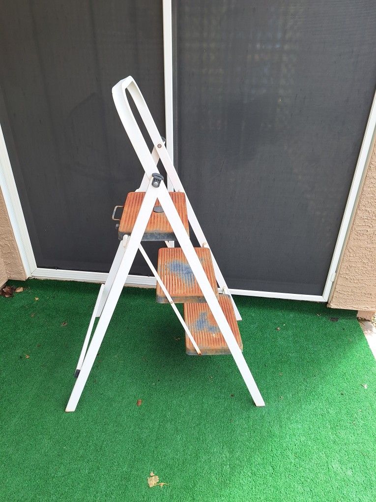 Three-Step Ladder