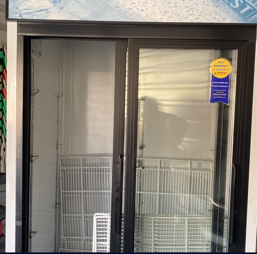 Comercial Fridge 2 Doors Works Good We Need Make Space