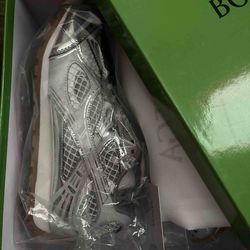 1•1 Bottegas every size and color