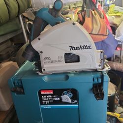Makita Cordless Plunge Cut Saw