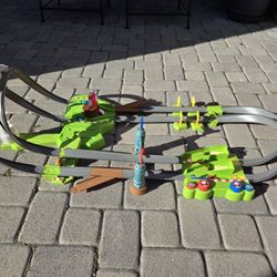 Hot Wheels Mario Kart Circuit Track Set