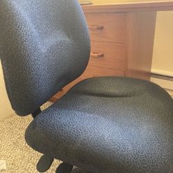 PENDING*****Vogel Peterson Adjustable Office Chair