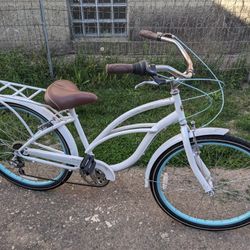 Schwinn Clairmont 7-Speed Cruise Bike