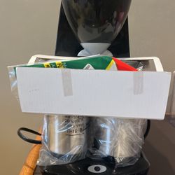 New Coffee Maker With 2-16 Ounce Thermal Mugs
