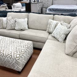New Ashley Sectional 🔥🔥 IN STOCK 