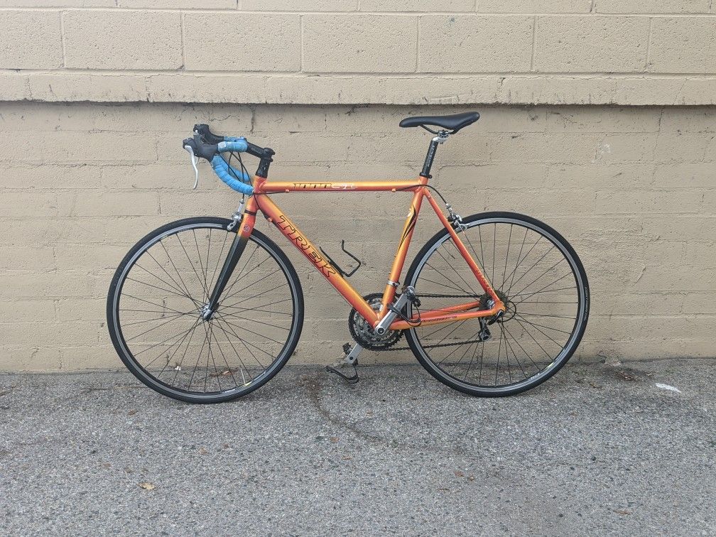 Trek Road Bike 54cm Aluminum Frame Carbon Fol