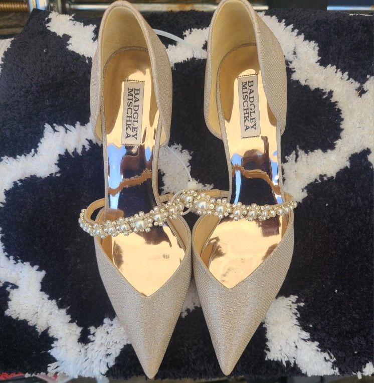 Badgley Mischka Nathalie Champagne Jeweled Point Toe Heels Pumps Shoes 9.5 