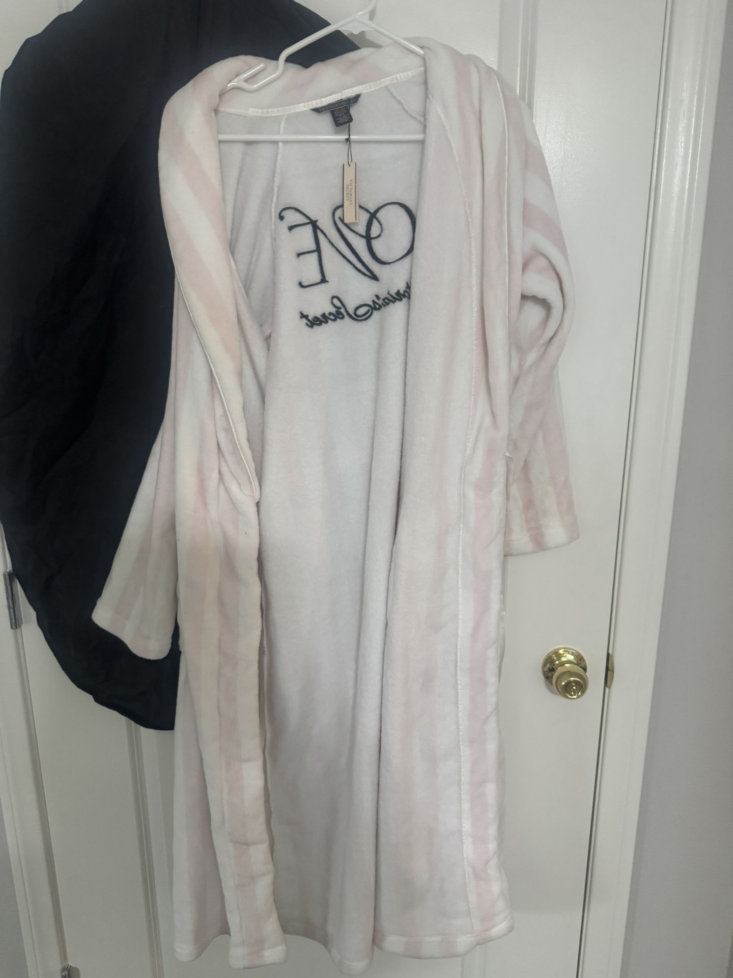 Victoria’s Secret cozy long robe