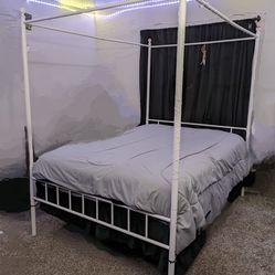 Metal Queen Canopy Bed Frame 
