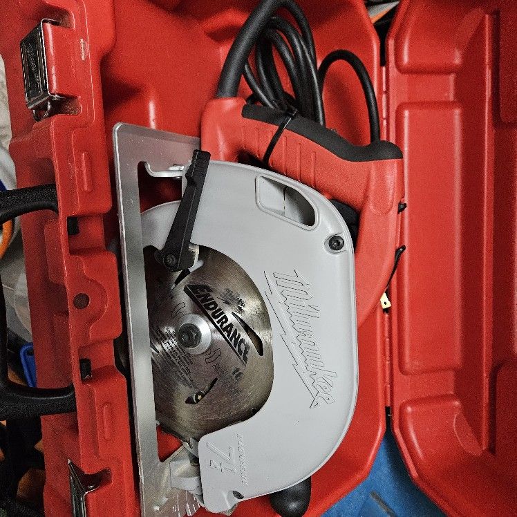 Milwaukee 6390 20 TILT LOK 120V 7 1/4