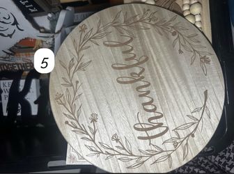 lazy Susan Round Engraved Wood Sign with Floral Wreath lazy Susan