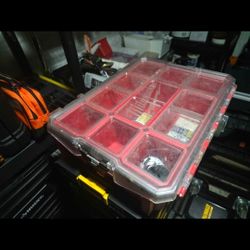 Milwaukee Organizer (NonPackout)