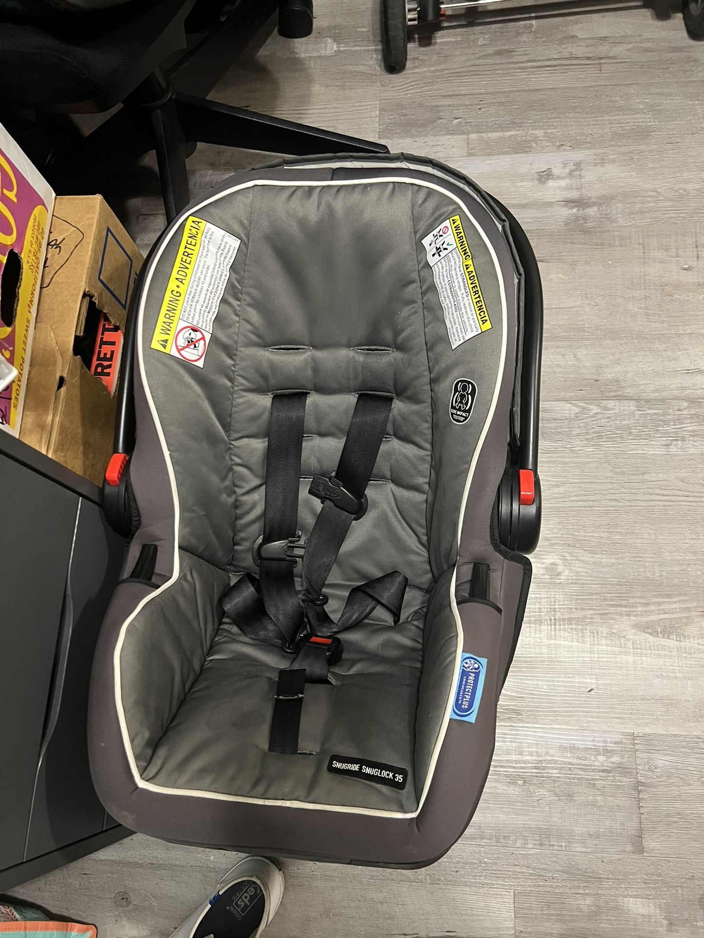 Graco Snugride Snuglock 35 Car Seat And Stroller 