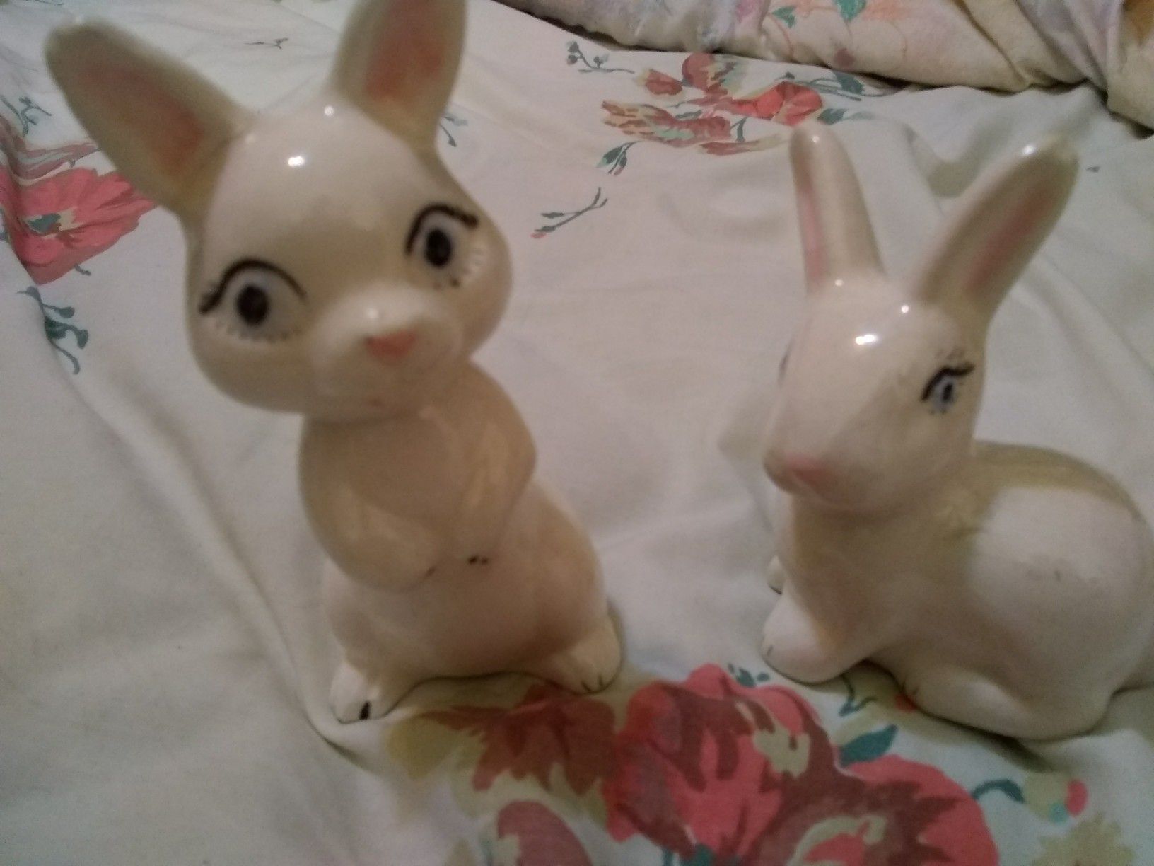 Vintage porcelain rabbits (2)