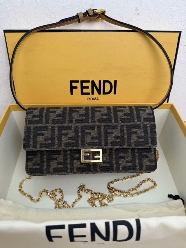 Fendi Backpack – Elegant & Chic