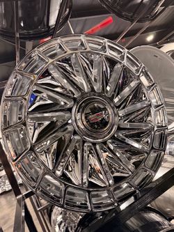 Cadillac 20s new 5x120 chrome  tires included