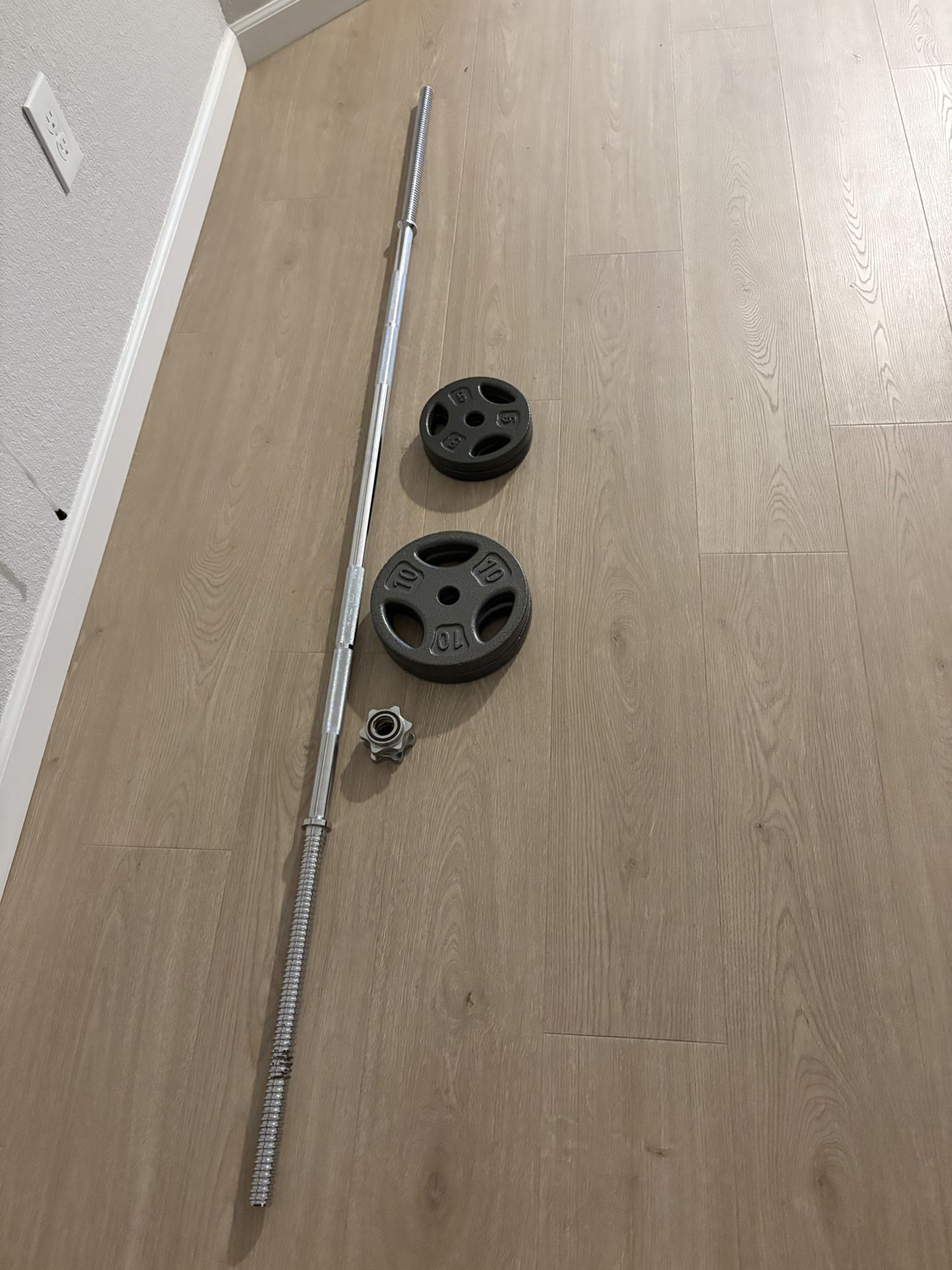 Weight Bar & Weights