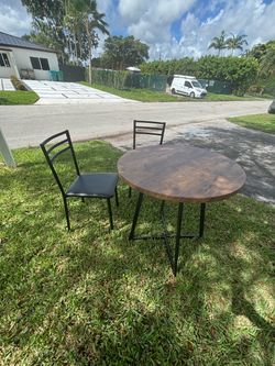 Table with 2 Chairs