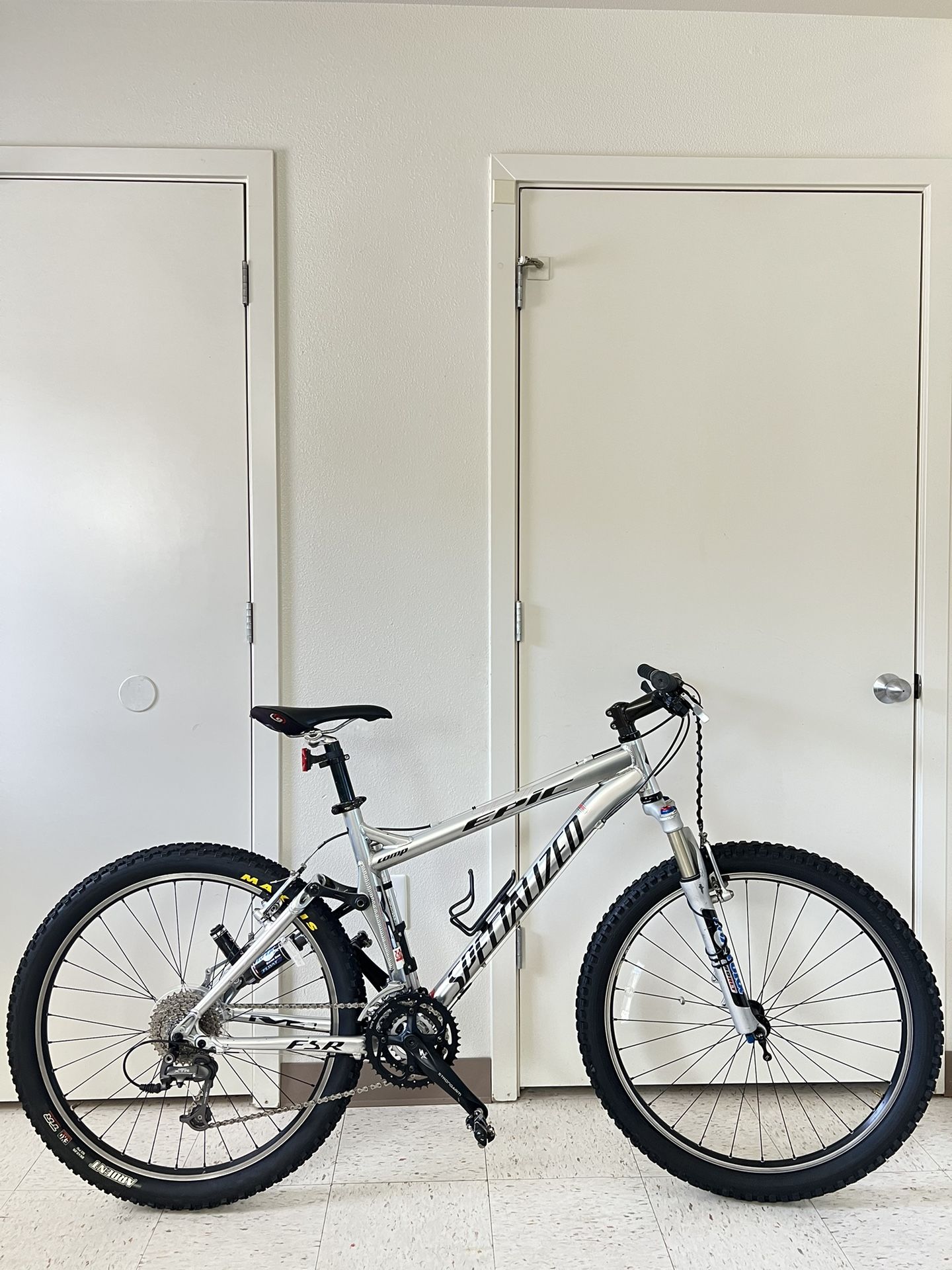 Specialized Epic Comp FSR Full Suspension Bike 26”