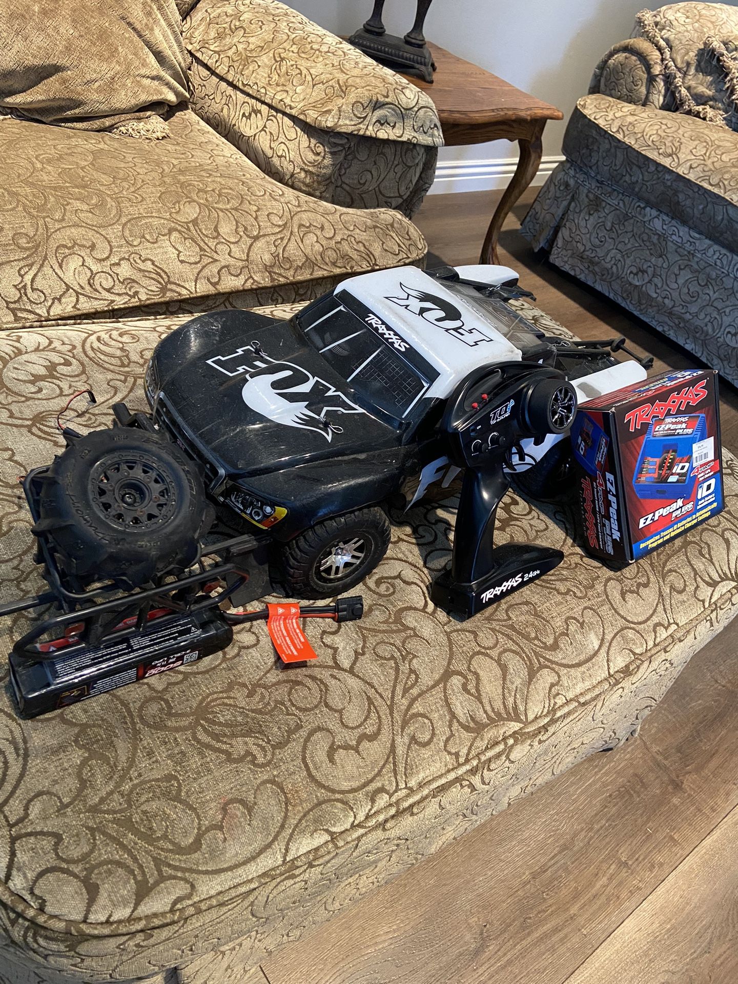 Traxxus Slash 4x4