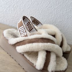 Ugg Platform Slippers Size 8