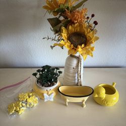 Bright Yellow Home Decor Set 