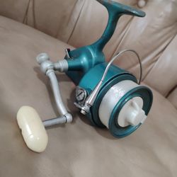 Left Handed (Right Side Retrieve) Vintage Penn