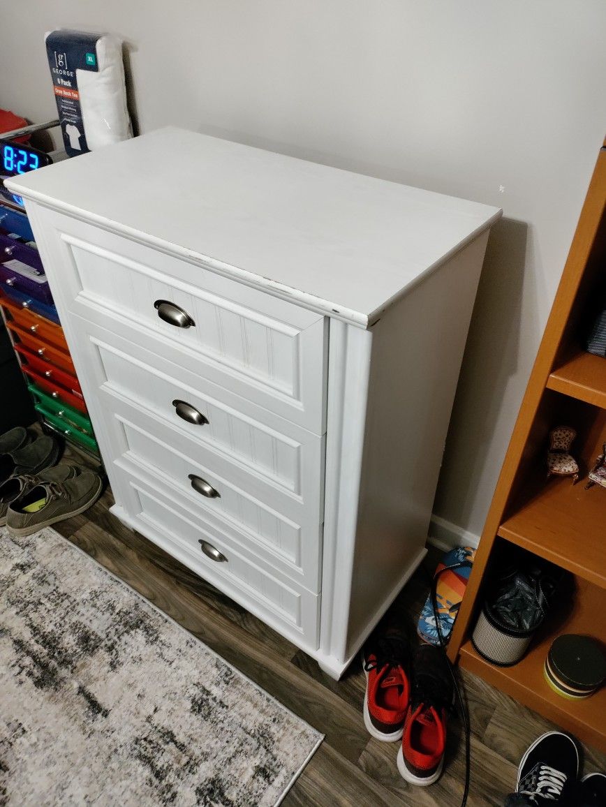 Chester Drawers (4) White