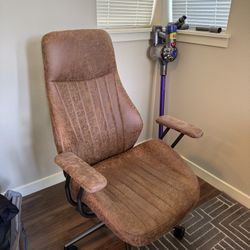 Mid-Century Modern Office Chair