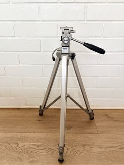 Vintage Velbon STUDIO PRO Adjustable Camera Tripod Model AG