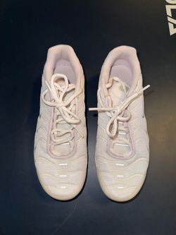 Nike women’s size 7/big kids size 5.5