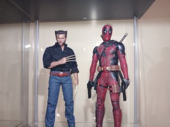 Hot toys Wolverine and deadpool