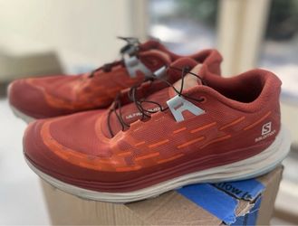 Salomon Ultra Glide Running Shoes